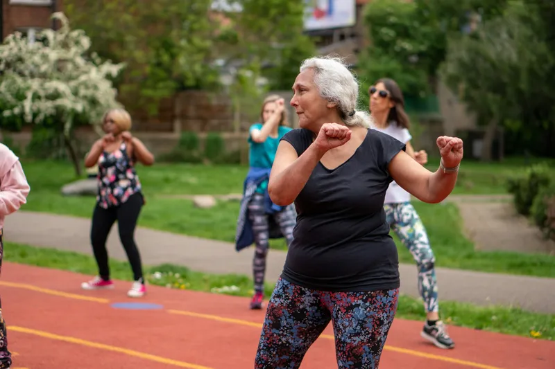 Gym douce, Une activité adaptée pour reprendre le mouvement en douceur.